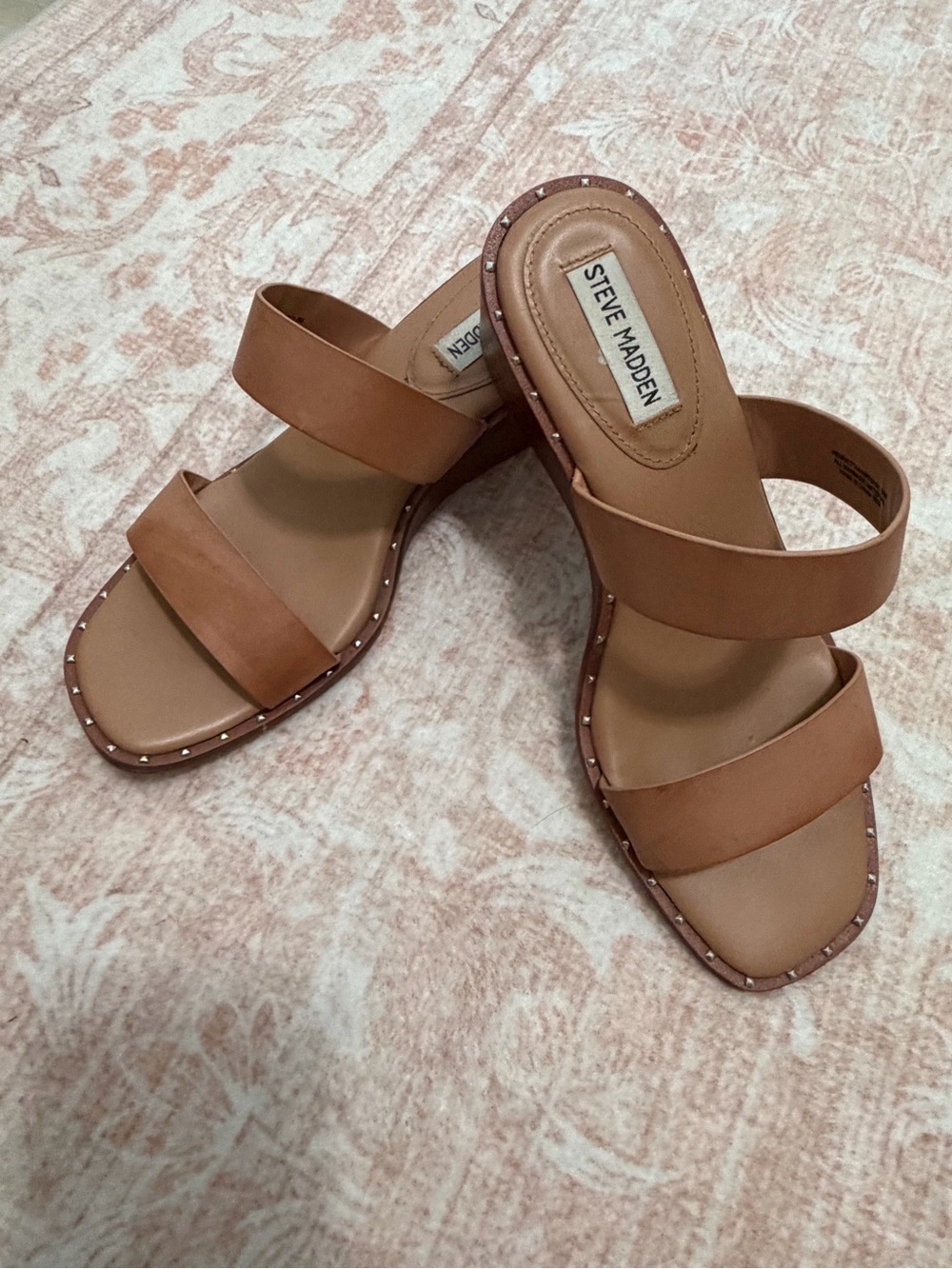 Steve Madden Tan Studded Double Strap Slide Sandals Women’s Size 9.5 - Picture 3 of 7